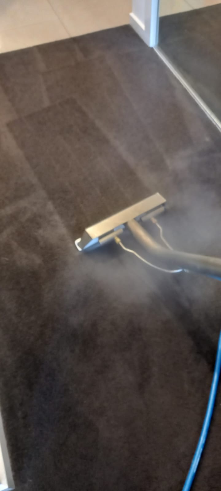 AXZ Cleaning Services business image