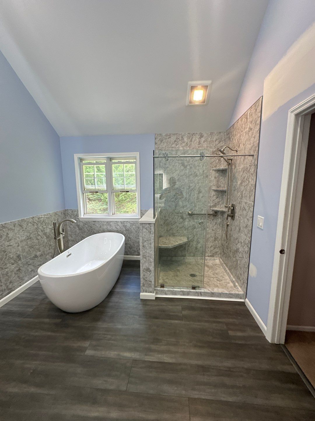 Roeland Bathrooms Plus business image