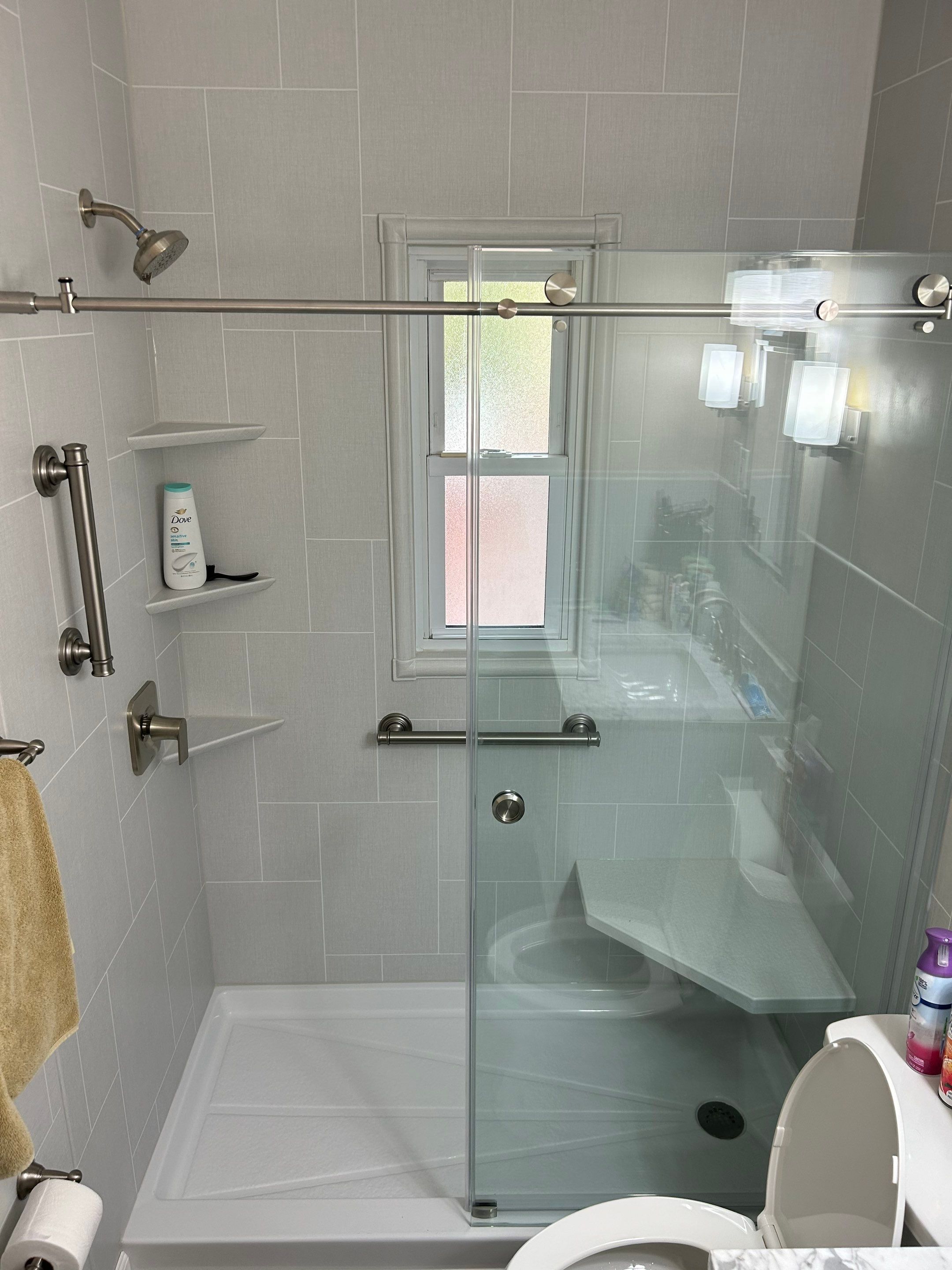 Roeland Bathrooms Plus business image